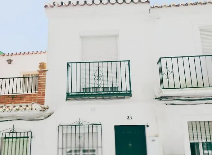 Soleada Casa En Nerja